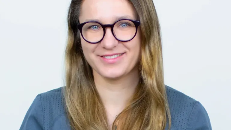 Anna Zlot